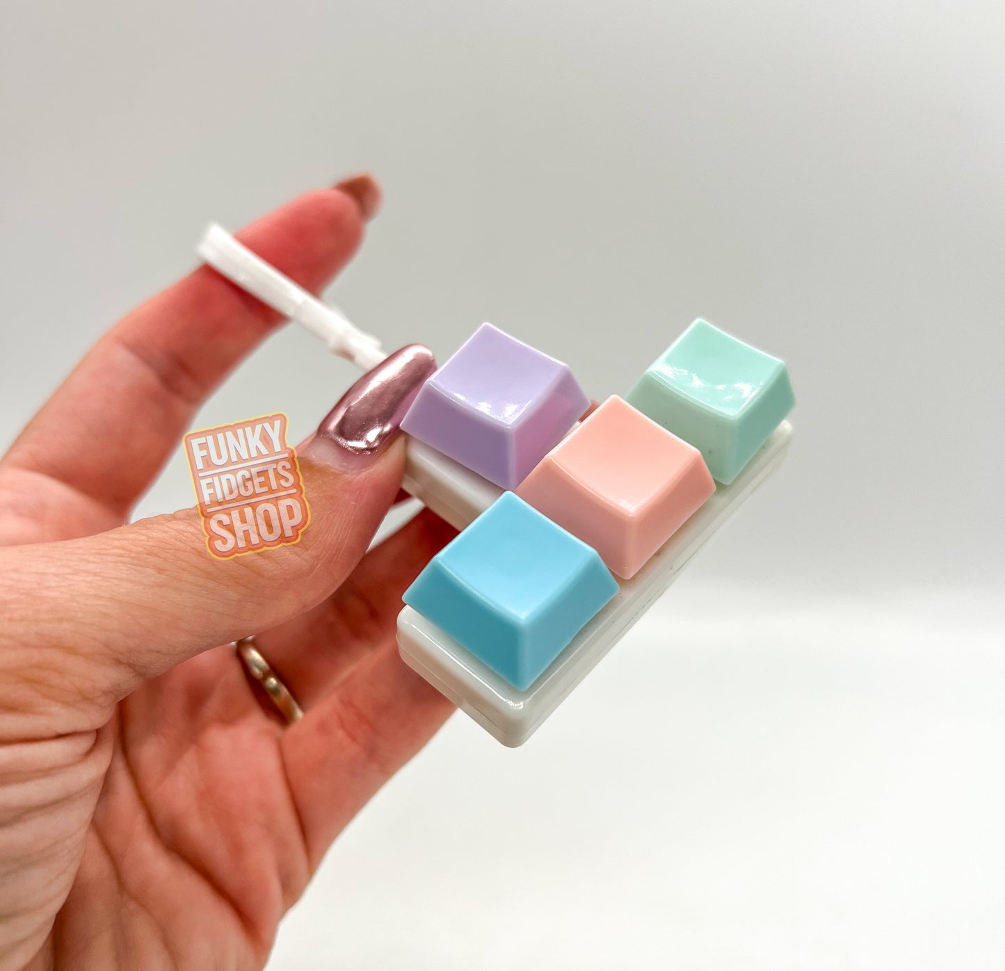 Fidget keyboard keychain