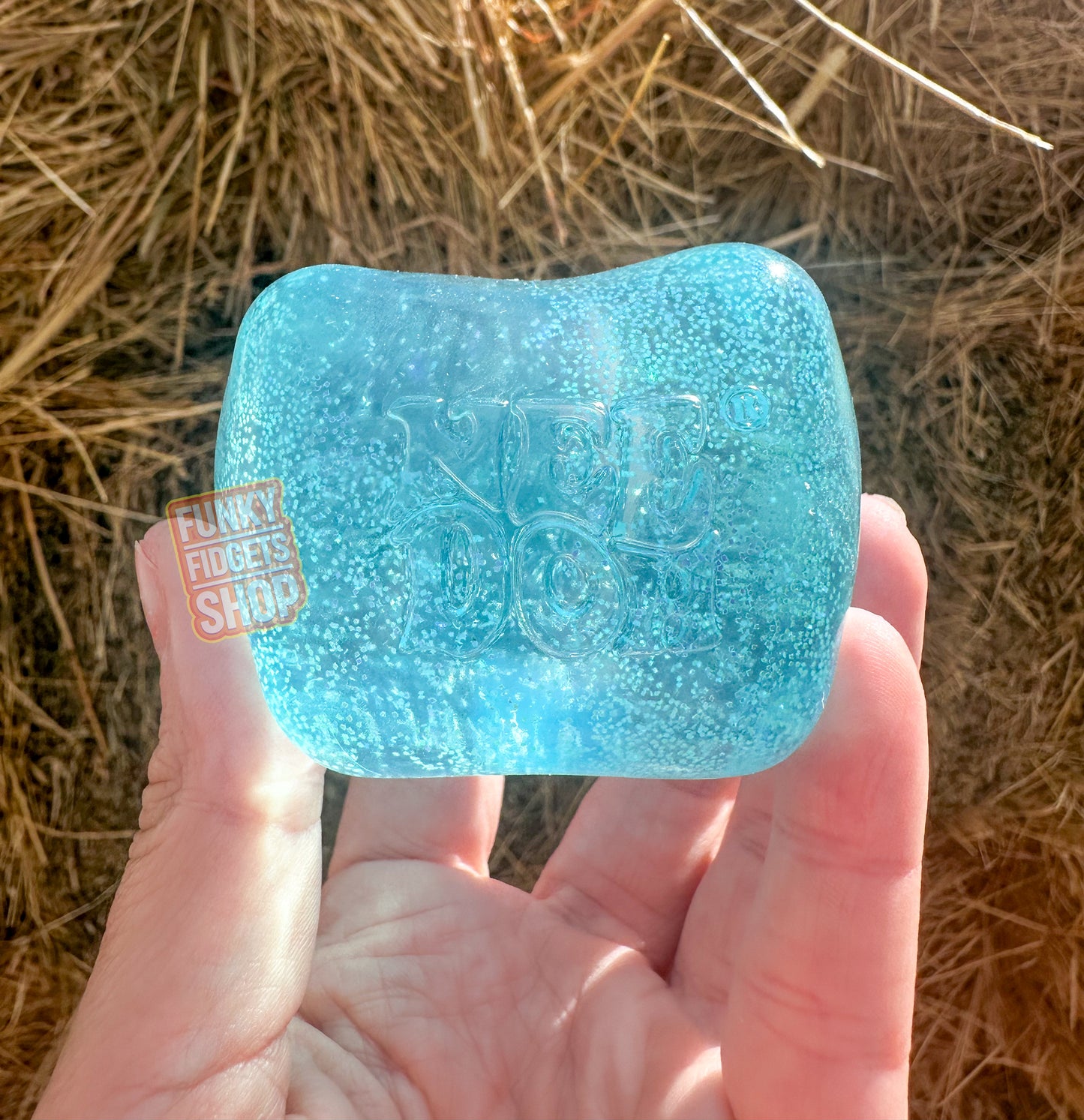 Needoh Nice Cube Glitter & Glow