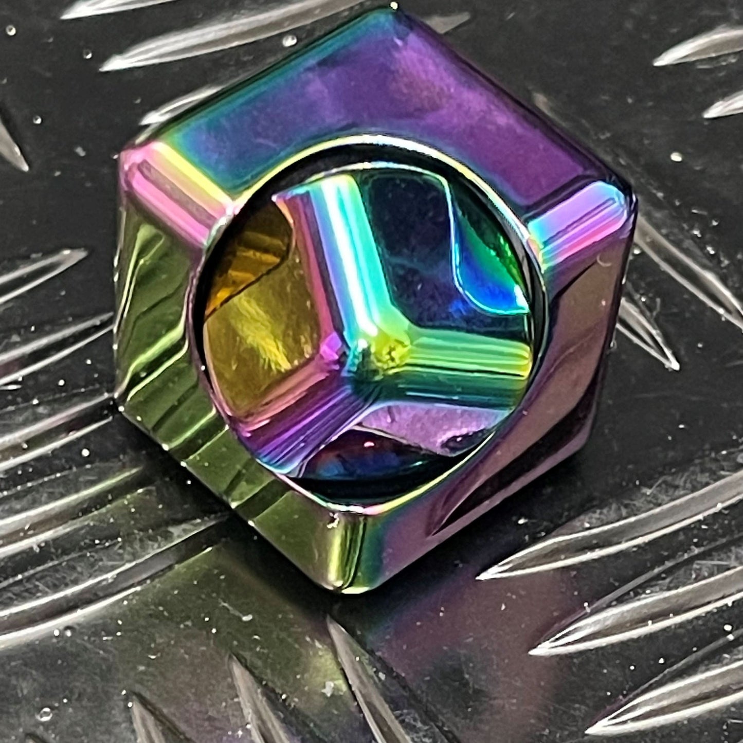 Kaiko oil stick spinning cube