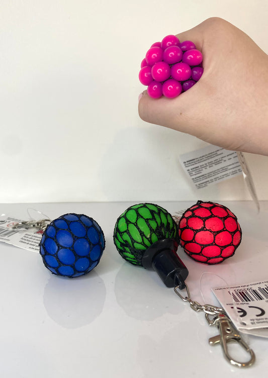 Colour change mesh ball keychain