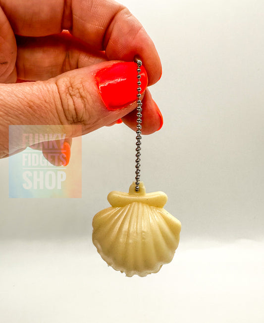 Pop out Pearl keyring