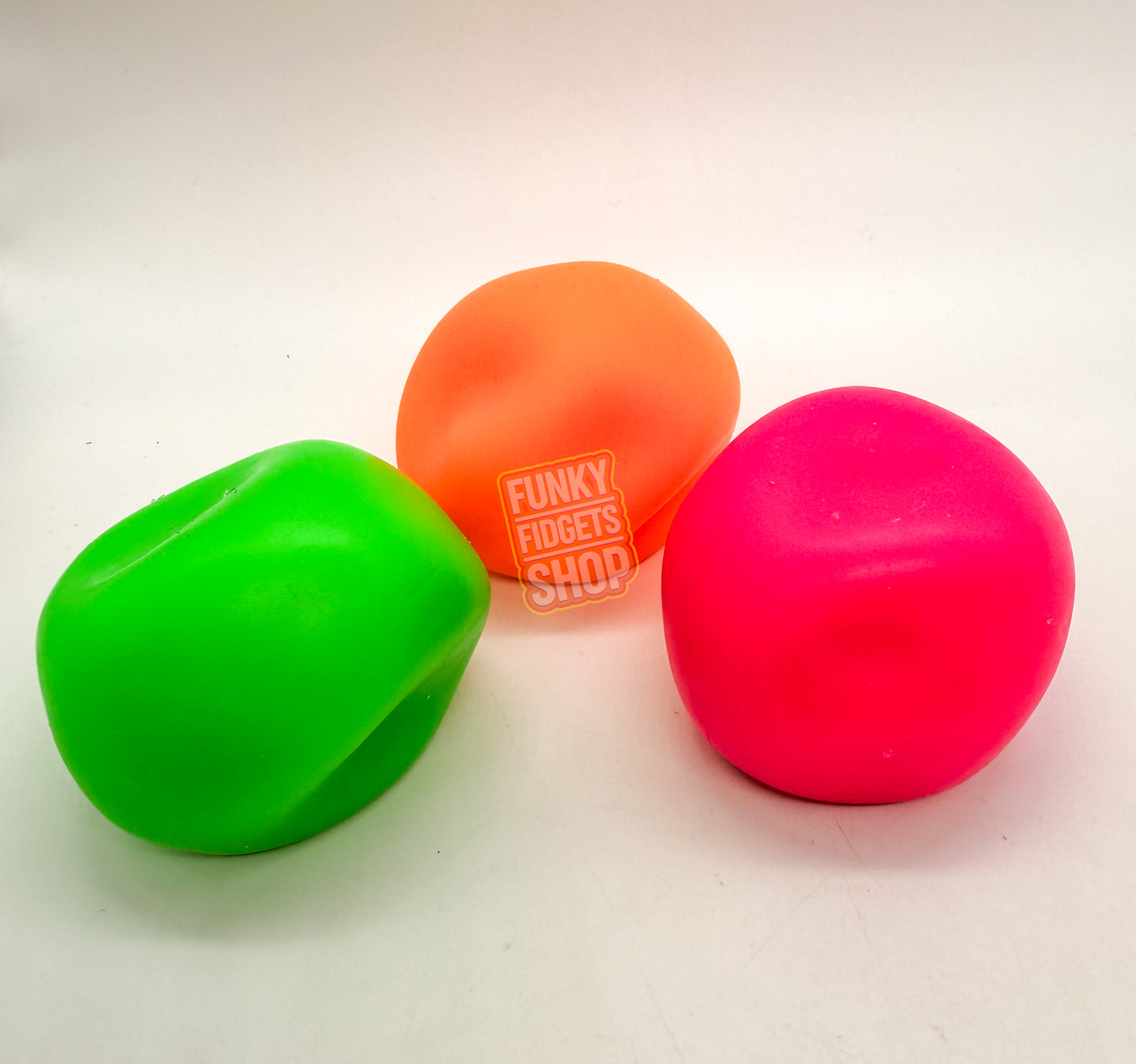 Scrunchems Kinetic Sand Stretch Ball