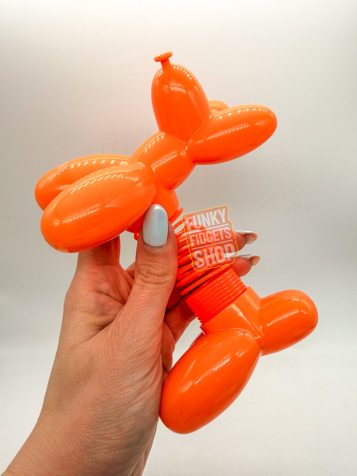 Springy balloon dog