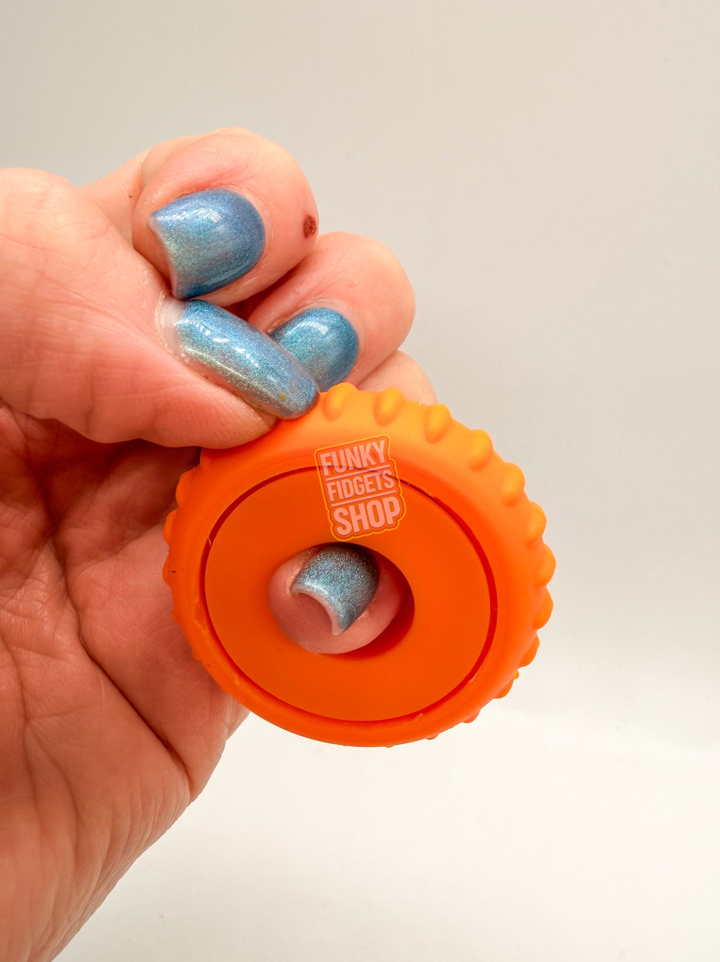 Funky Textured Spinning Loops