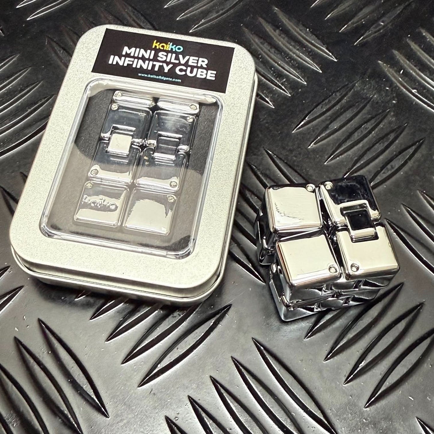 Kaiko Mini Infinity Cube - 2 colours