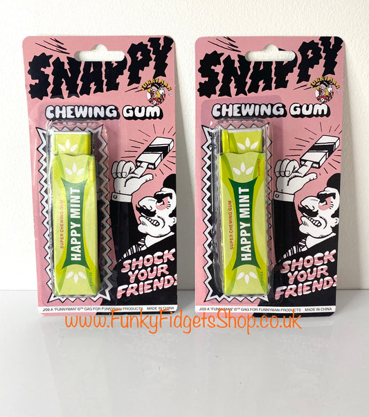 Snappy chewing gum prank