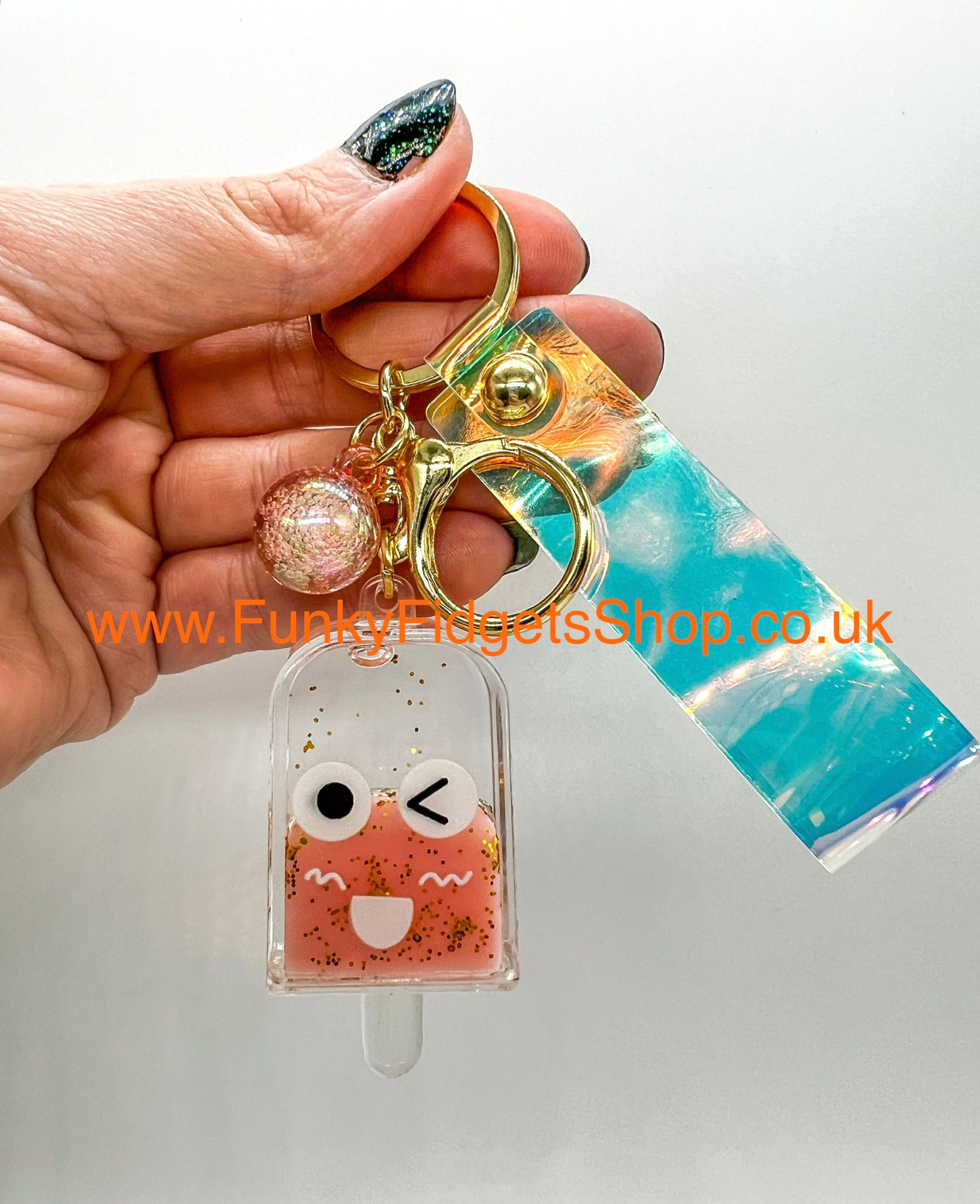 Crafting a Personalized DIY Keychain with Paper Collage and Resin
